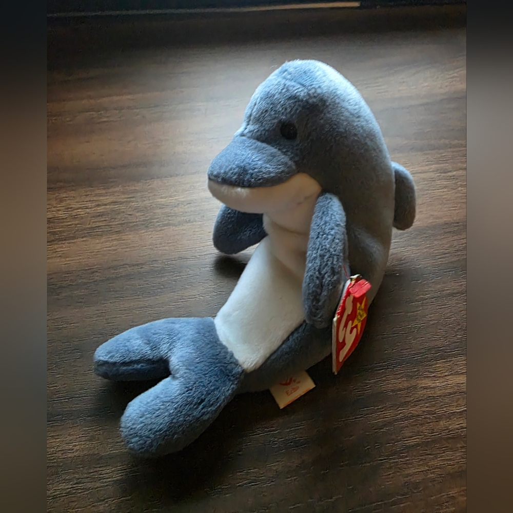 Ty Beanie Baby “Echo” the Dolphin (1996, Rare Errors, PVC Pellets, KR/China)